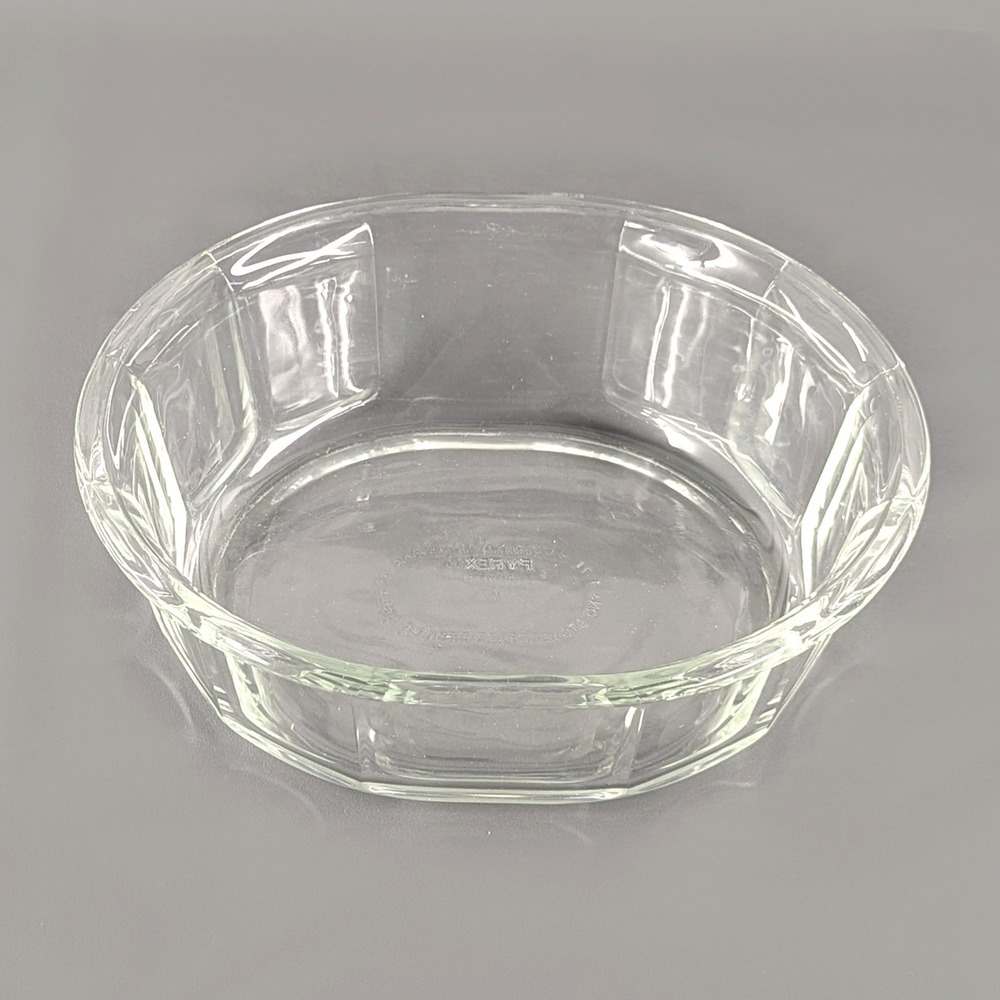 Vintage Pyrex 804-B Clear Glass 1.7L Round Paneled Baking Dish Casserole Pan